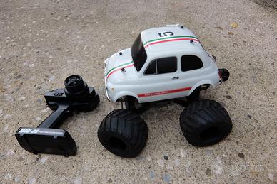 FIAT 595 Abarth con luci anteriori e radiocomando.