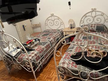 Lettini in ferro battuto