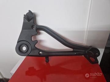 Supporto pedana Poggiapiedi Moto morini Xcape 700