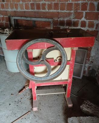 macina grano turco in legno