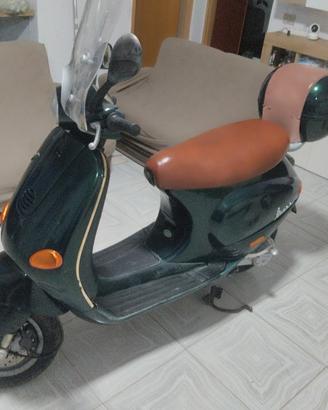 vespa piaggio 50 ET4 anno 2001