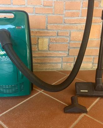 Aspirapolvere a traino Hoover