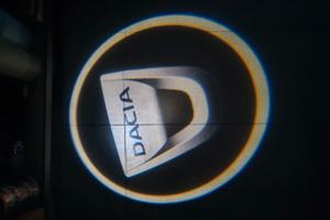 Sotto porta illuminati  Dacia