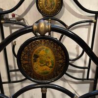 Antico letto una piazza in ferro battuto