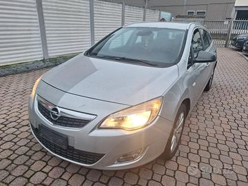 opel Astra 