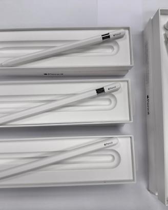 Lotto di Apple Pencil 1st, 2nd, USB-C- PER RICAMBI