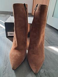 stivaletti taglia 38