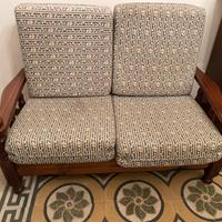 Divano due posti e due poltrone