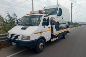Iveco daily carroatrezzi