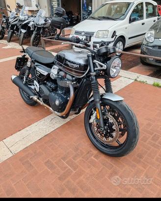 TRIUMPH SPEED TWIN 1200