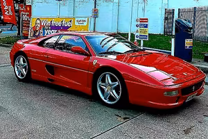 FERRARI F355