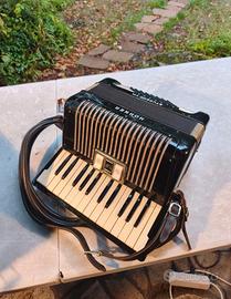 Fisarmonica hohner 48 bassi