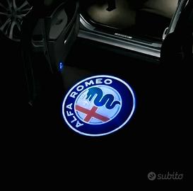 Luci LED sottoporta con logo Alfa Romeo Giulietta