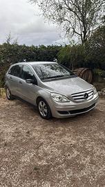 Mercedes-Benz B 180 CDI