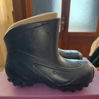 guanti e scarponcini neve 