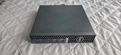 computer con accessori