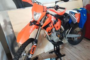 KTM 525