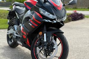 Aprilia RS457 Racing Stripes - Pari al nuovo