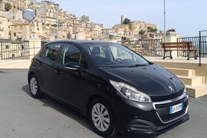 Peugeot 208 BlueHDi 100 5 porte Allure
