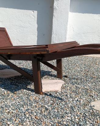Antica cariola in legno