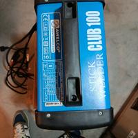 Saldatrice a elttrodo