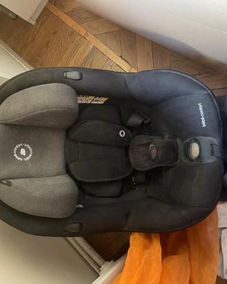 Seggiolino i-Size Bebè confort 0-15mesi