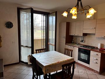 Appartamento su due piani con box e cantina