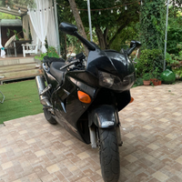 Honda VFR 800 FI 1999 Nera