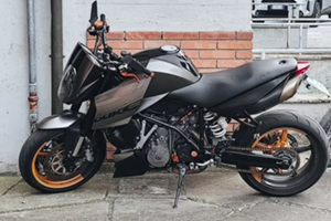 KTM superduke 990