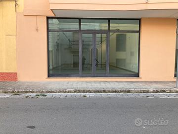 Locale commerciale a Ruffano