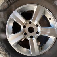 Cerchi e gomme per Mitsubishi Pajero 