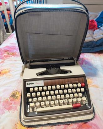 macchina da scrivere 