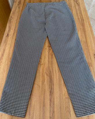 Pantalone donna leggero motivo a quadretti