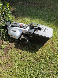 Robot tagliaerba