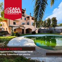 Villa di pregio con piscina