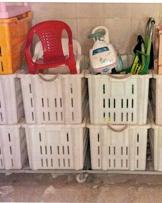 contenitori  in plastica