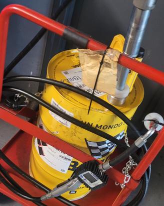 carrello porta fusto olio da 200 l rosso o grigio 