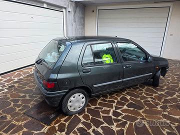 Renault clio rt 1.2 