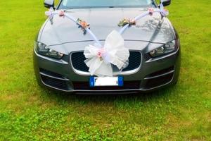 Jaguar XE per matrimoni/eventi