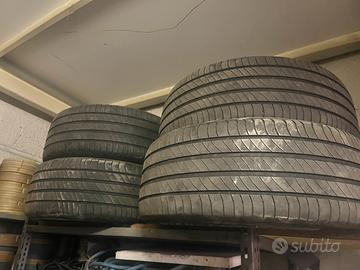 4 Gomme michelin 235 50 19