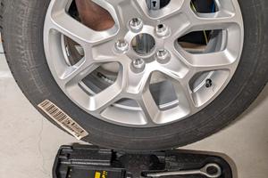 Kit Sostituzione Ruota di Scorta 17 Jeep Renegade