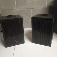 impianto audio subwoofer e due satelliti 