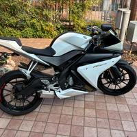 YAMAHA R125