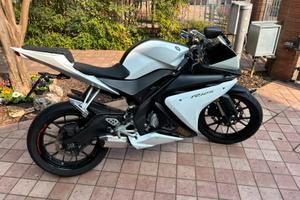 YAMAHA R125