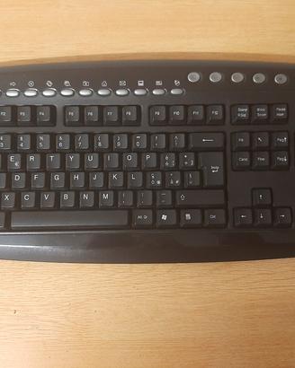 2 tastiere PC