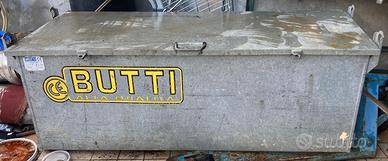 Cassone Butti