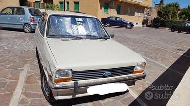 Ford Fiesta 900 L