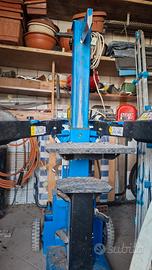 macchina taglia legna 