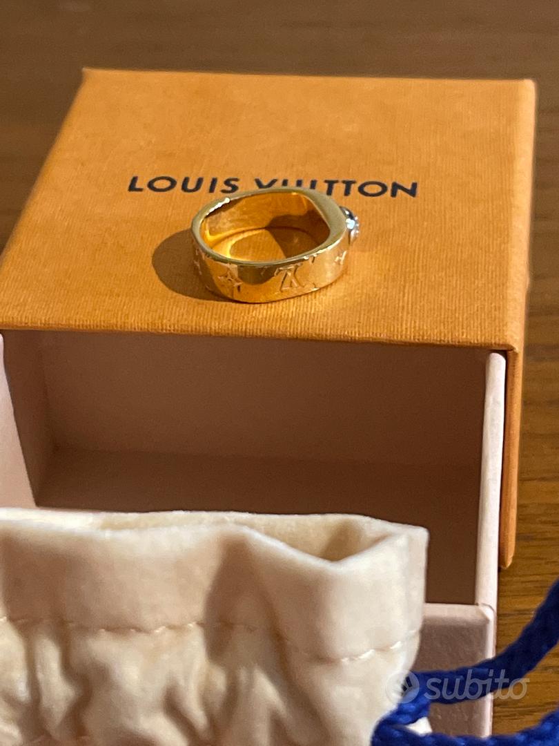 Anello LV Louis Vuitton - Abbigliamento e Accessori In vendita a Milano