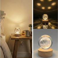 Sfera di cristallo 3D con Luna